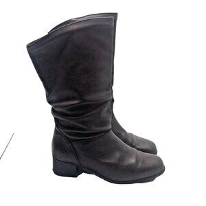 Vintage Details Women's Boots Leather Made in Canada Size 9.5